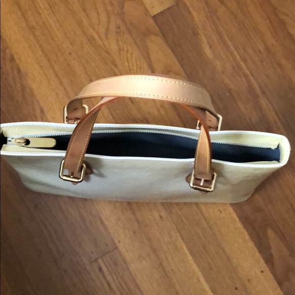 Authentic Louis Vuitton - Picture 3 of 6